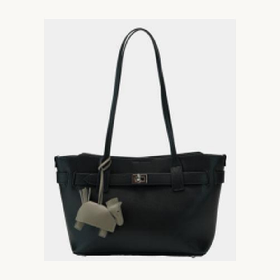 Lock Detail Tote Preview 3